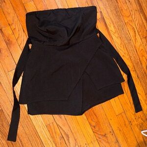 Strapless black asymmetrical style short romper